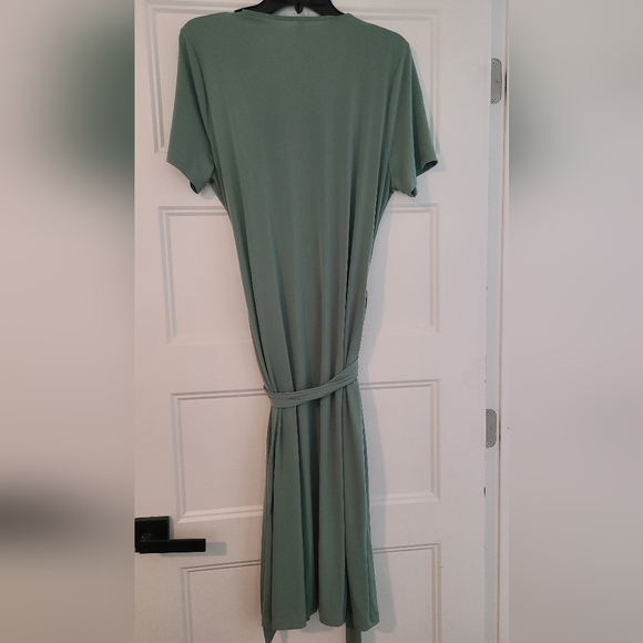 Renee C Green Solid Jersey Wrap Dress - Picture 4 of 4